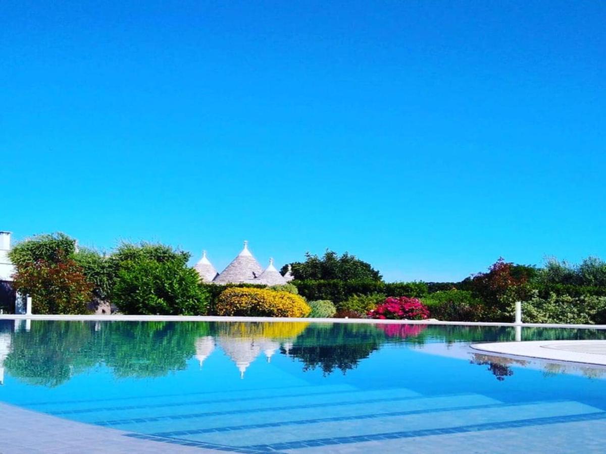 Trulli Isago Bed & Breakfast Locorotondo Dış mekan fotoğraf
